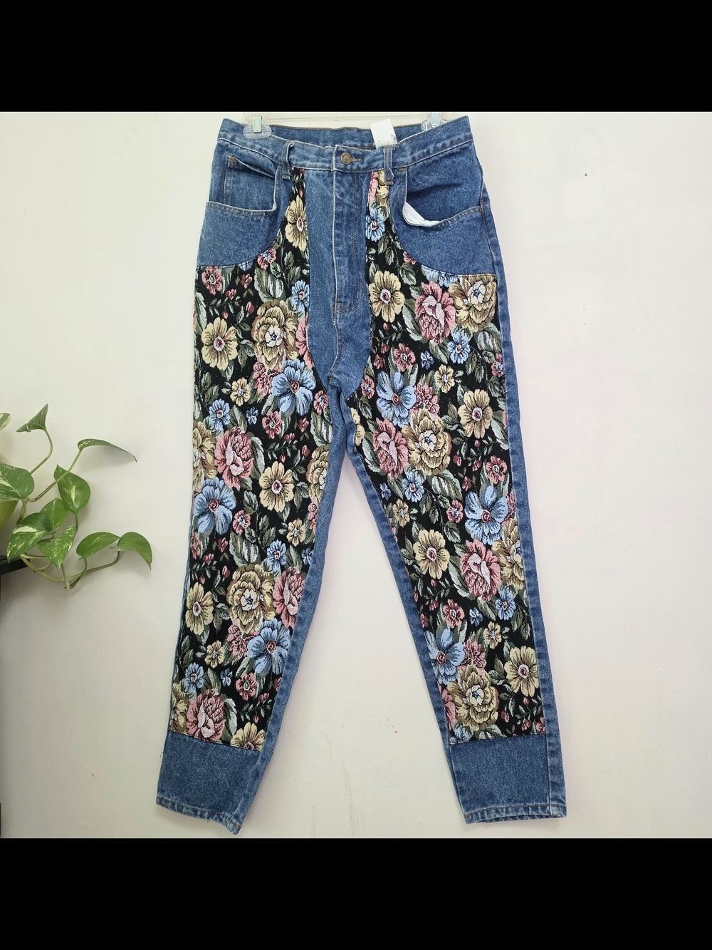 1980s vintage floral tapestry jeans Size 13/14 Western Cottage Cowgirl